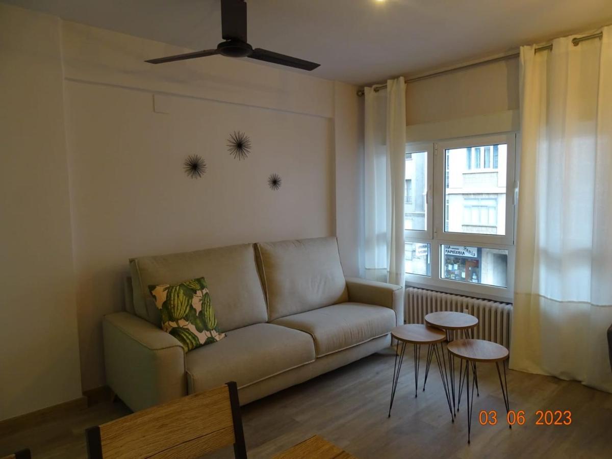 Apartamento Cuentame Burgos Apartment Bagian luar foto